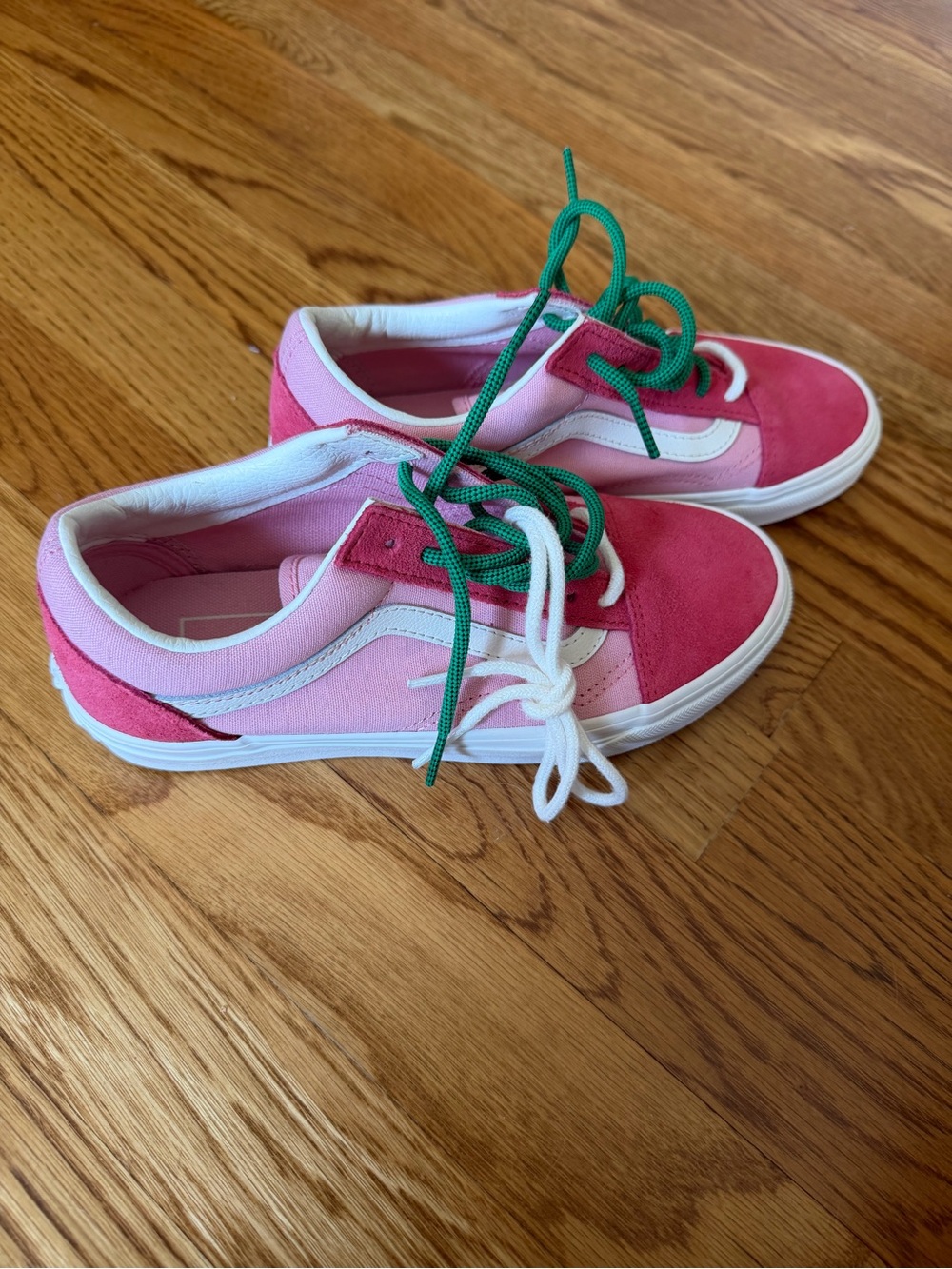Vans Kids Two-Tone Pink Low-Top Sneakers with Green Laces